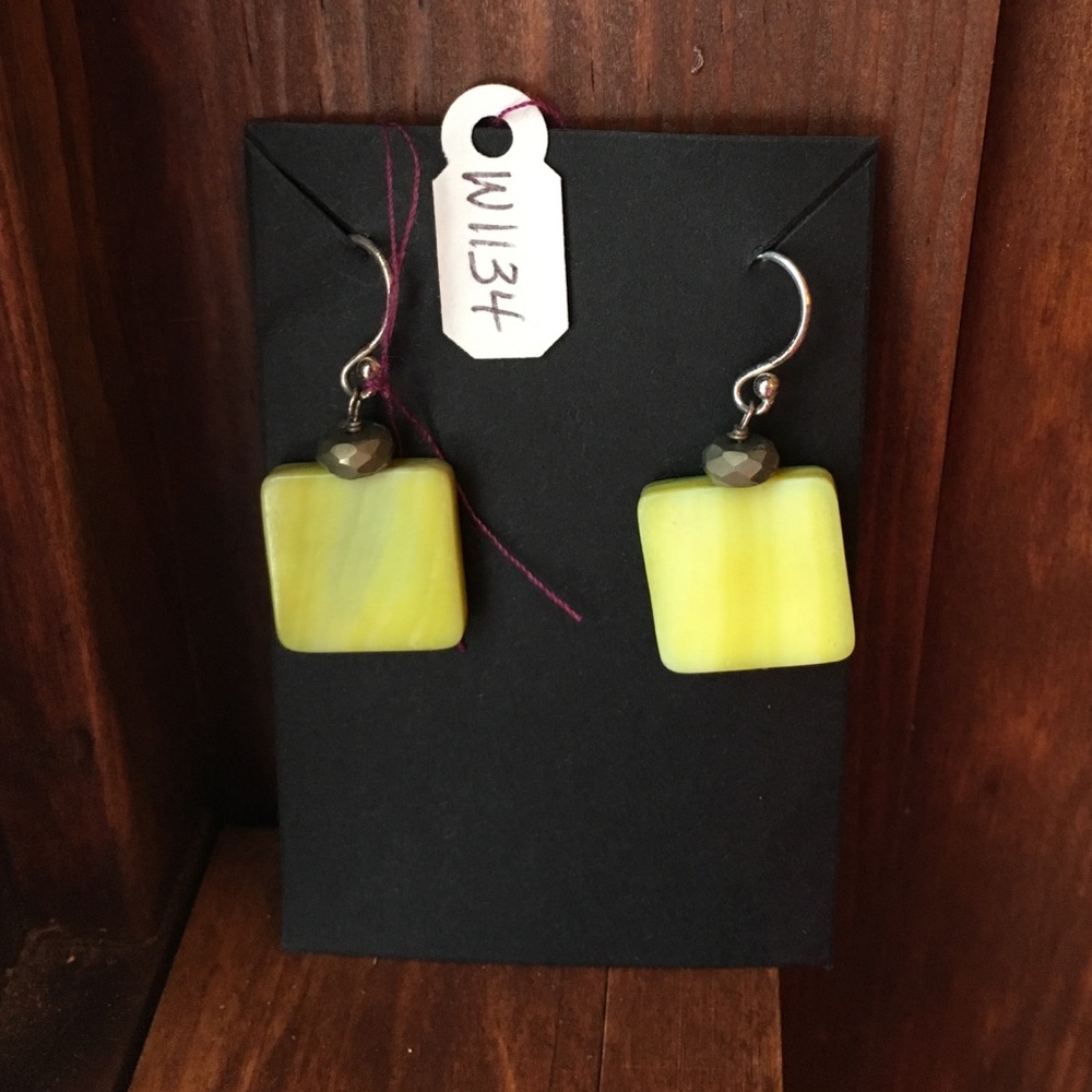 Retired Silpada Green Mother-of-Pearl Earrings